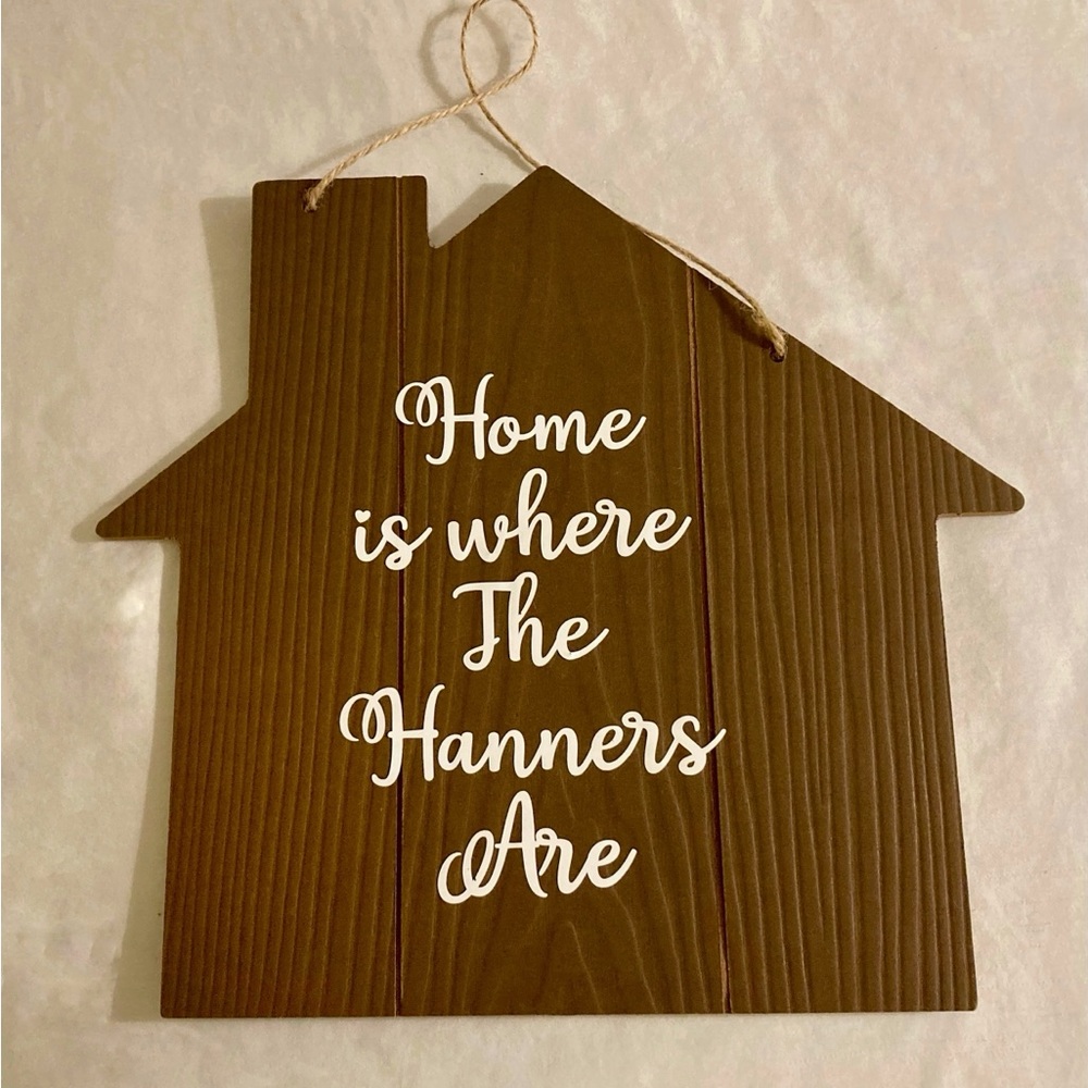 Custom family name sign